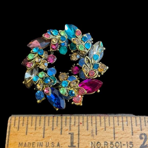 Wreath Shaped Pin/Brooch Multicolored Jewel Tone Crystal Colors- New - Picture 3 of 3